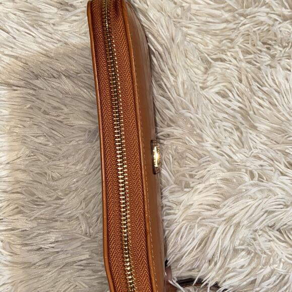 Saddle Tan Anne Klein Wristlet - NWOT - Picture 4 of 6